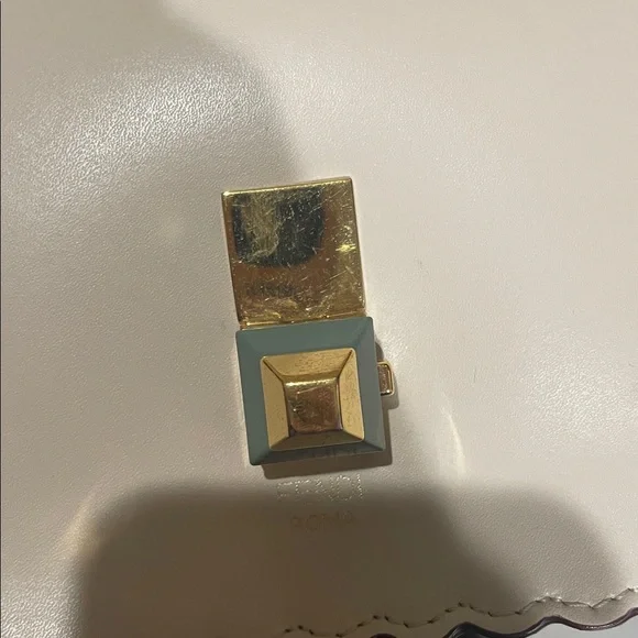 Beyond Stunning Fendi Kan I Leather Crossbody Bag - Picture 10 of 13